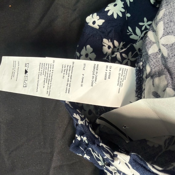 NWT Ambiance Navy Floral High Waist Shorts - Picture 6 of 7